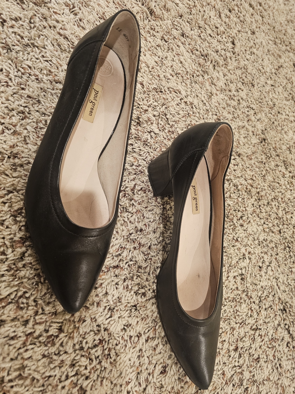 Paul Green Black Leather Yvette Pumps